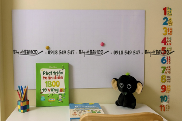 Bảng Viết Bút Lông Dán Tường Cho Bé – Giải Pháp Tiện Lợi & Phát Triển Sáng Tạo