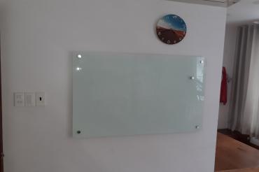 Bảng kính văn phòng viết bút lông quận 1,2,3,4,5,6,7,8,9,10,11,12,...tphcm