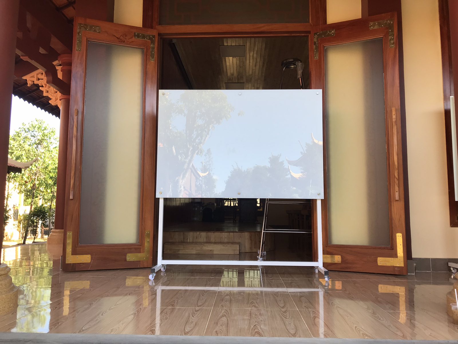 bang-kinh-di-dong-viet-but-long