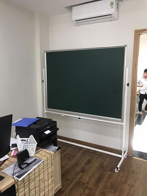 bang-tu-xanh-co-chan-quan-1-2-3-4-5-6-7-8-9-10-11-12-van-phong