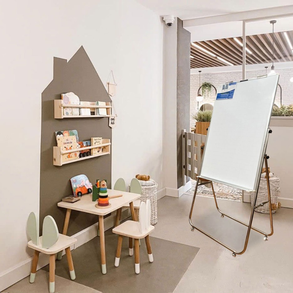 Bảng Flipchart viết bút lông Poly Taiwan chân inox có bánh xe