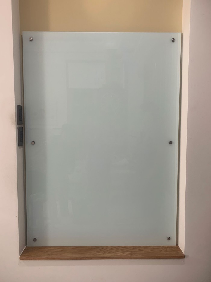 Bảng kính cường lực 5ly ép pp trắng sữa