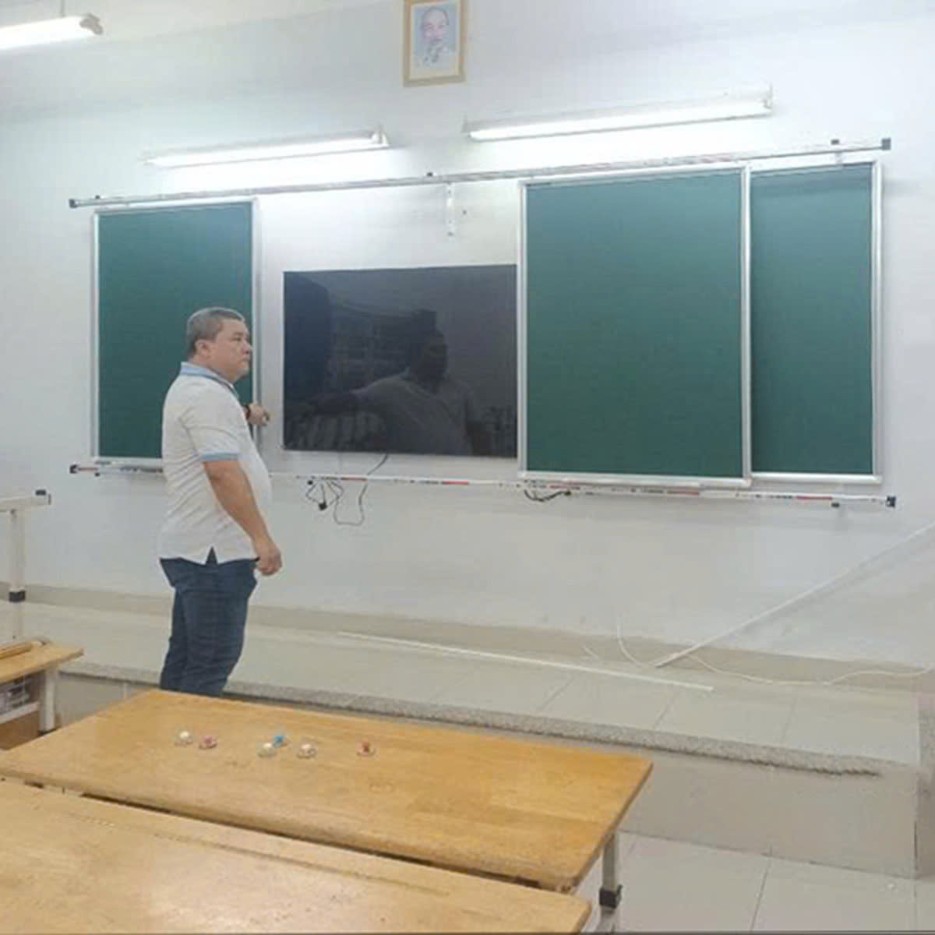 Bảng trượt ngang nguyên khối mẫu M1K