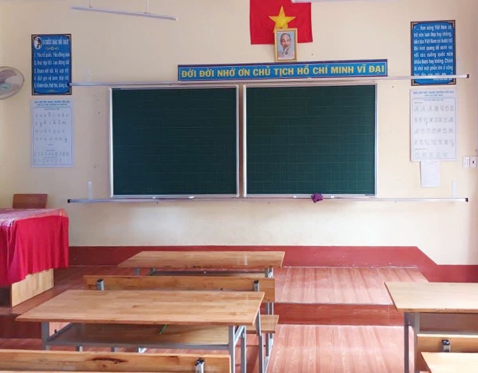 Bảng trượt ngang nguyên khối mẫu M2KO