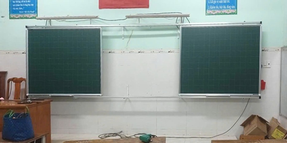 Bảng trượt ngang nguyên khối mẫu M2KO