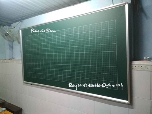 Bảng viết phấn từ Hàn Quốc in ô ly tiểu học theo yêu cầu